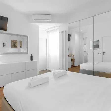 Apartment Dreaming With Parking L25