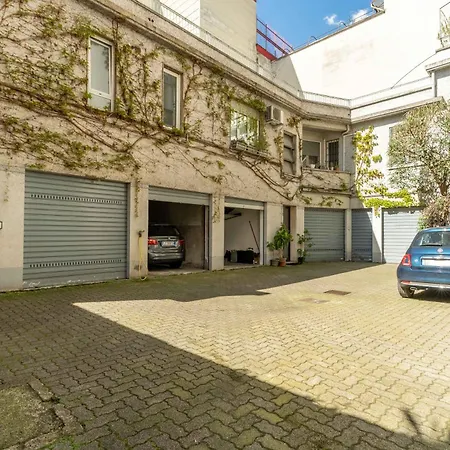 Apartment Dreaming With Parking L25 Milan