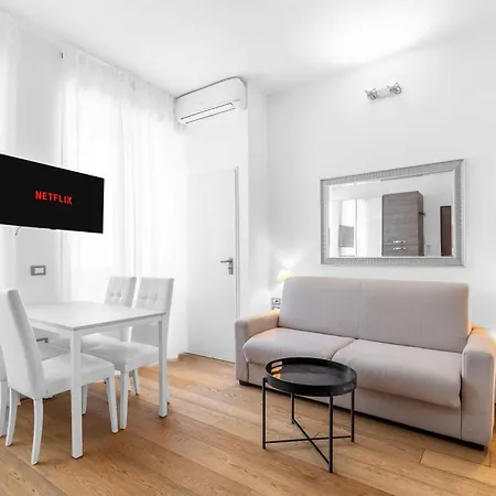 Apartment Dreaming With Parking L25